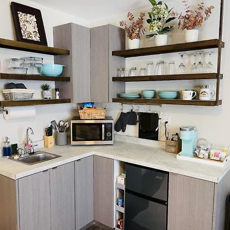 Coastal Chic Suite With Kitchenette And Private Entrance São Petersburgo Exterior foto
