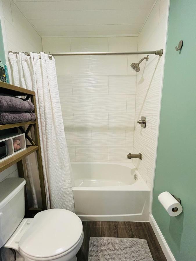 Coastal Chic Suite With Kitchenette And Private Entrance São Petersburgo Exterior foto